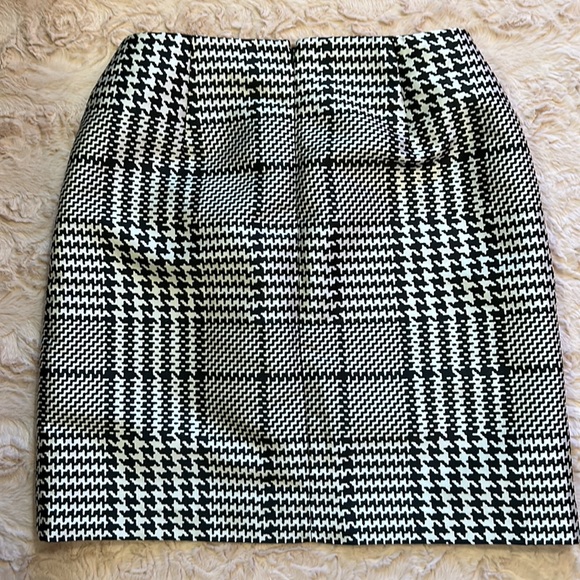 Printed skirt size 6 - Picture 7 of 8